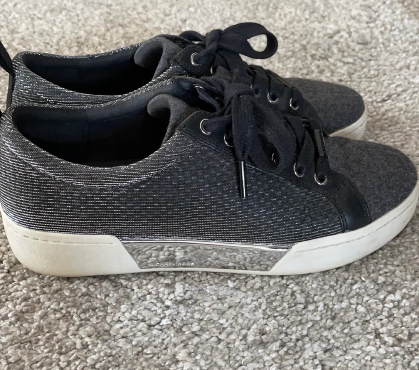 Michael Kors Sneakers, Size 8 - photo 2