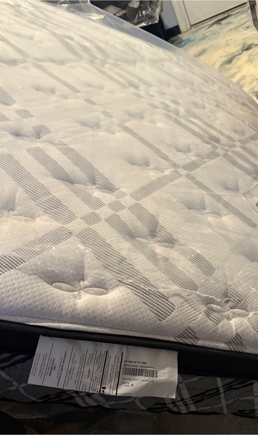 Kingsdown Mila Medium Queen Mattress - Like New! - photo 3