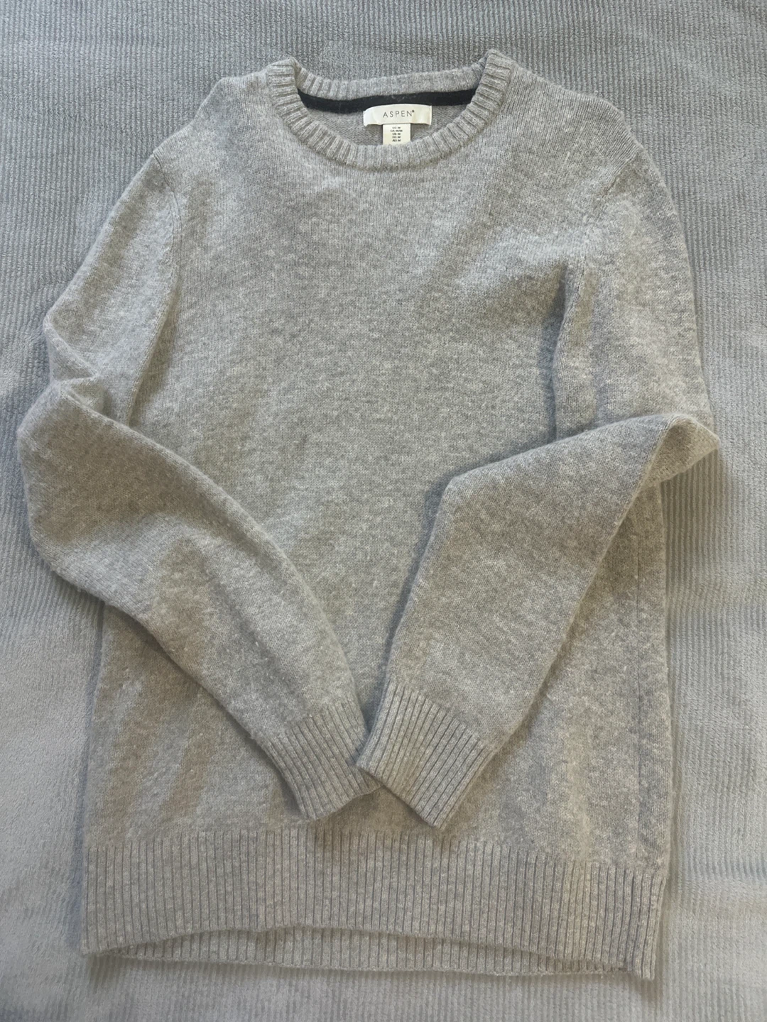 Aspen Grey Sweater - Size Medium - photo 2
