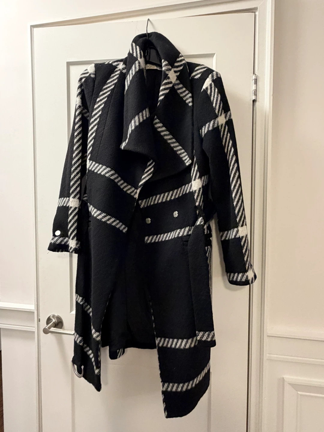 Plaza Coat - Black and White Plaid