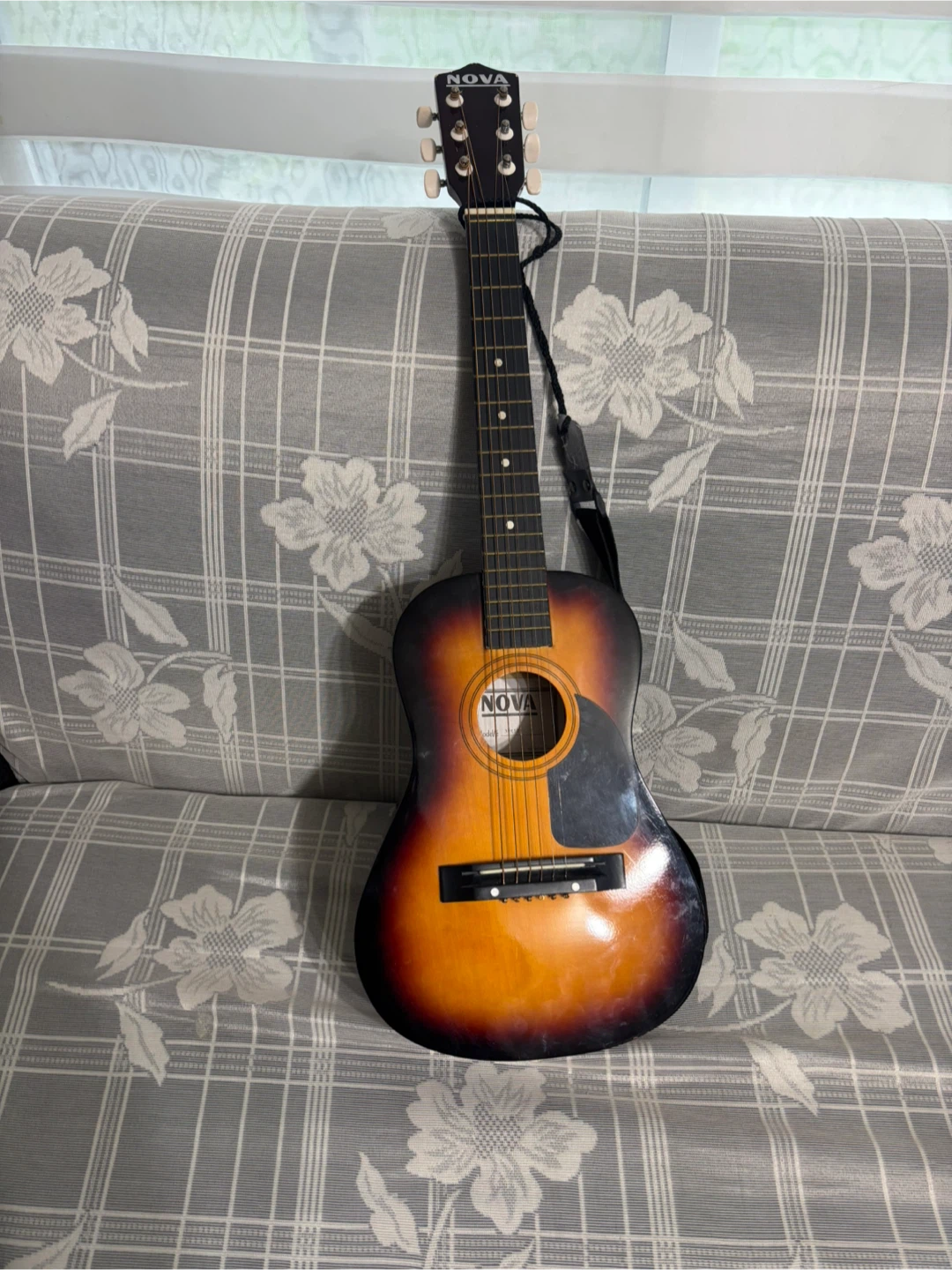 NOVA Acoustic Guitar