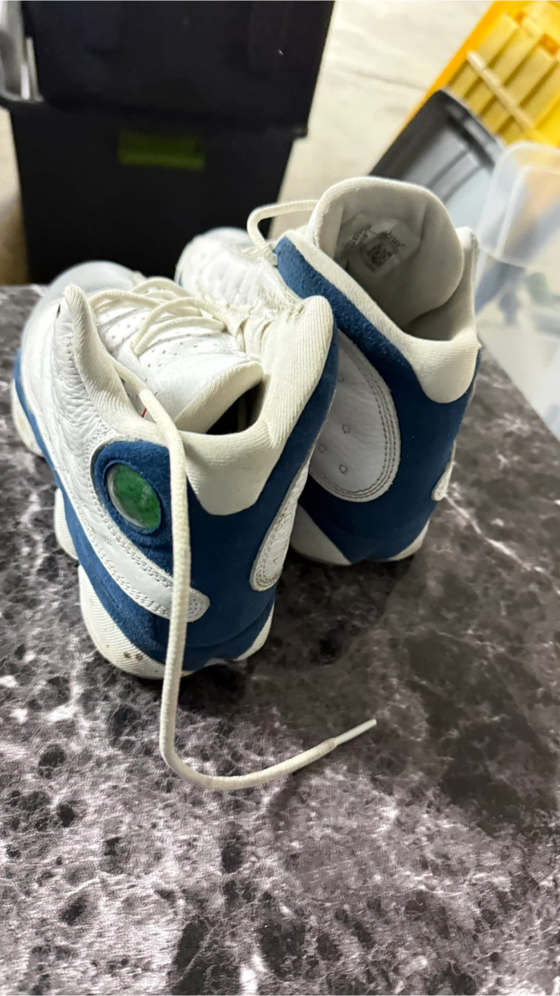 Jordan 13 Retro White/Blue Size 5.5Y - photo 5