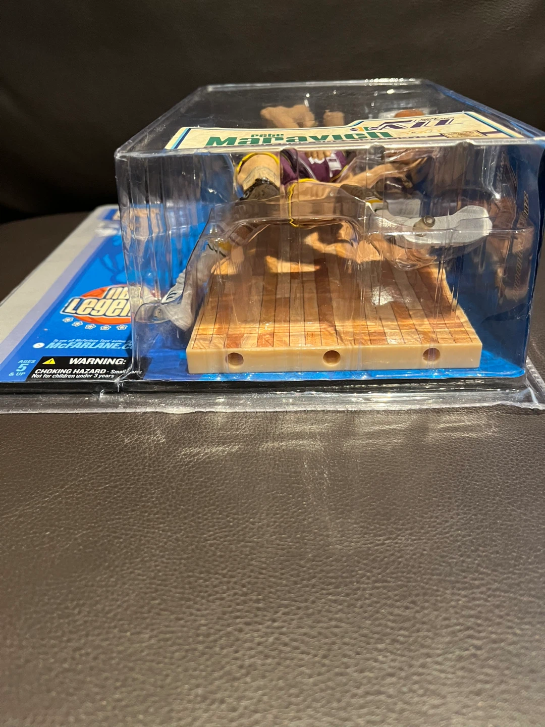 NWT McFarlane NBA Legends Pete Maravich Action Figure - photo 4