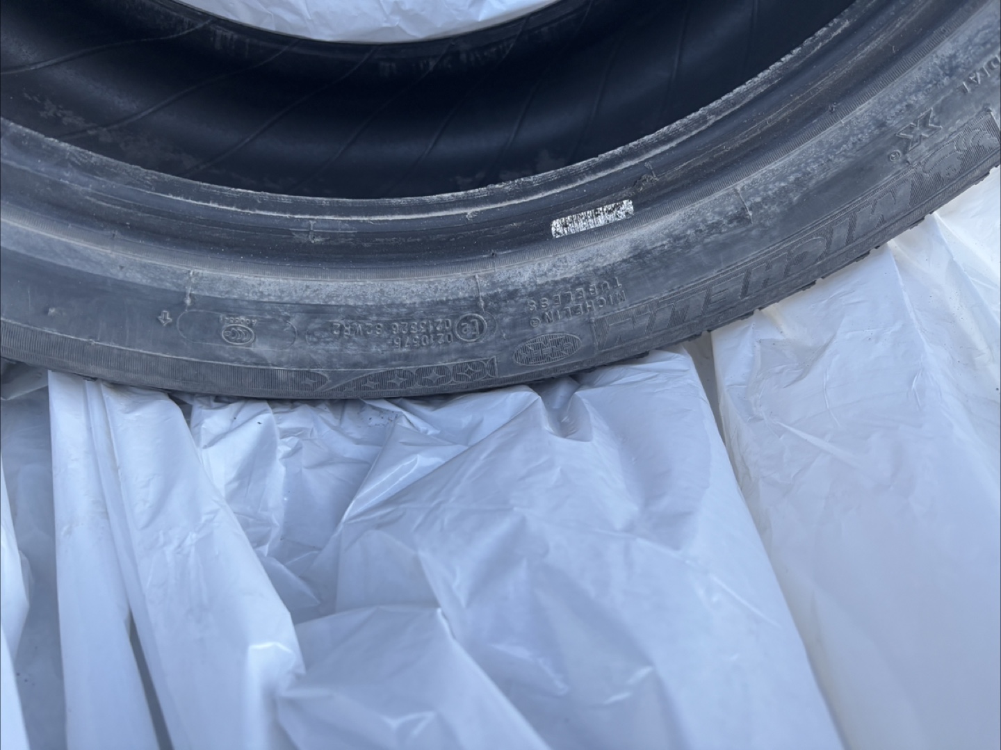Winter Tire - Michelin X-Ice Snow 245/45R19 Tire - photo 3