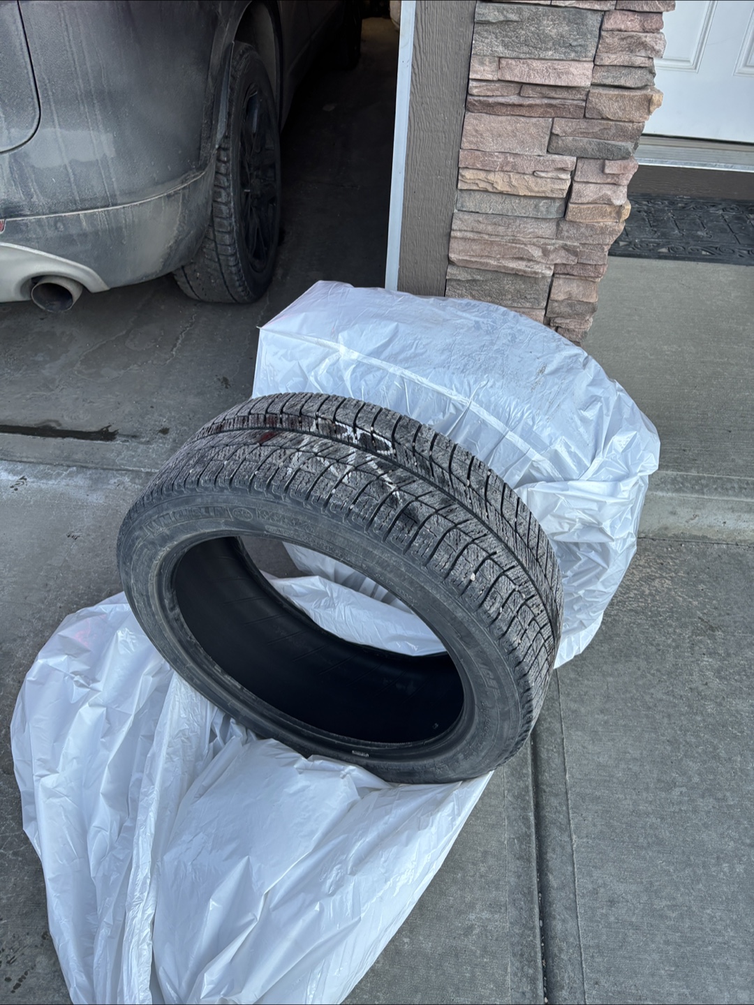 Winter Tire - Michelin X-Ice Snow 245/45R19 Tire - photo 2