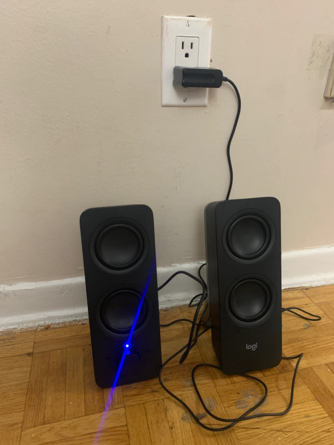 Logitech Z200 Multimedia Speakers - Black