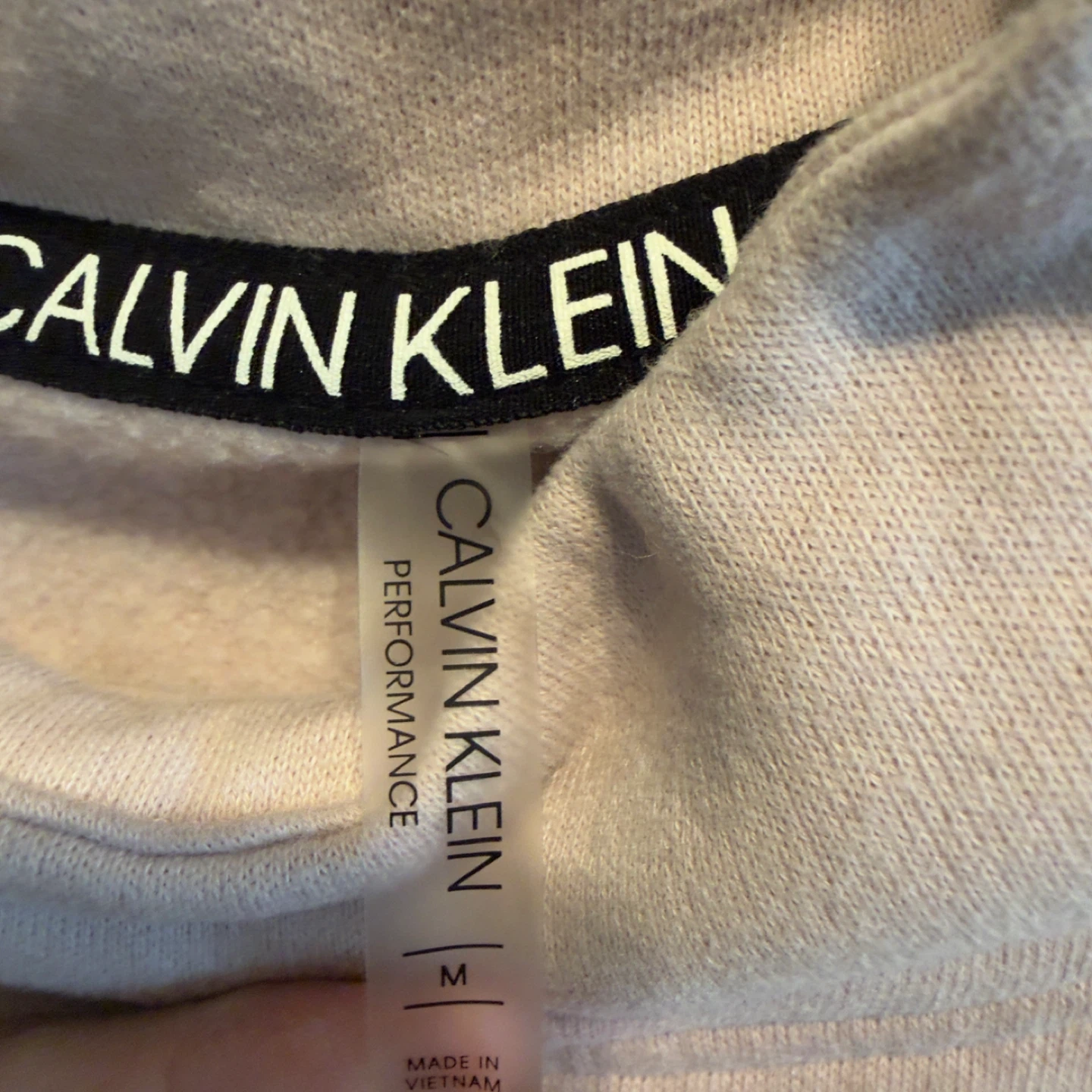 Calvin Klein Performance Pullover - Size M - photo 4