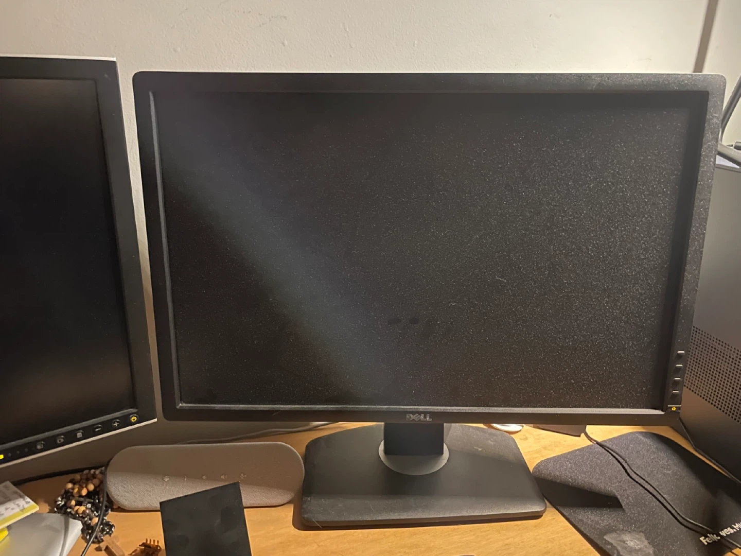 Dell 24-inch Monitor - U2412Mb