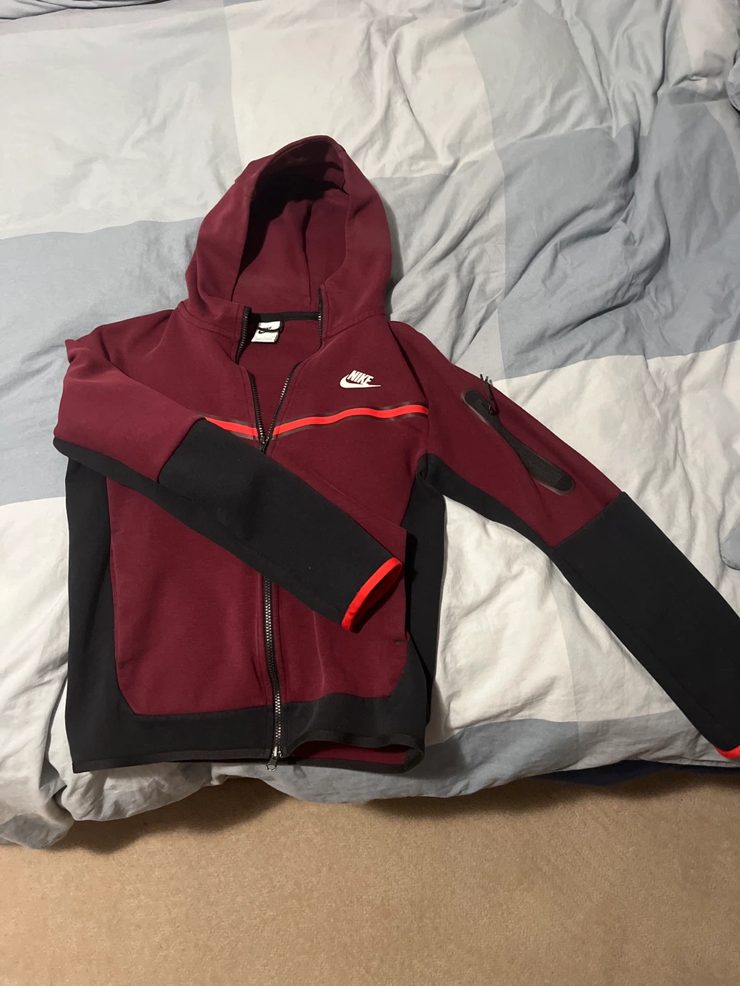 Nike Tech Fleece Burgundy/Black