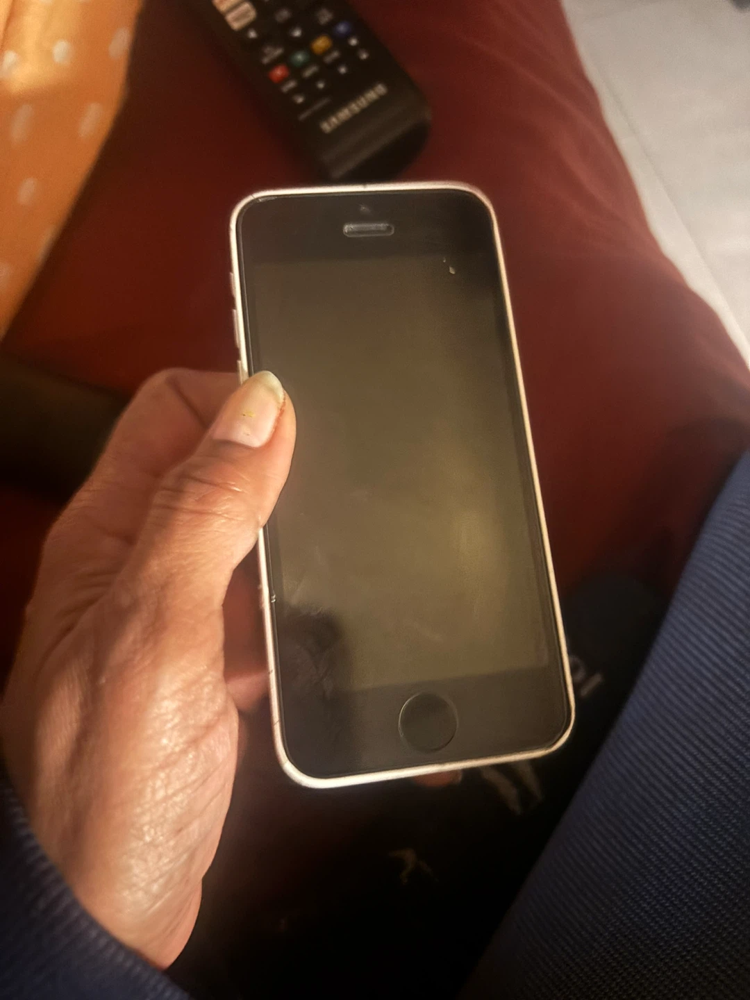 Apple iPhone SE White - photo 3