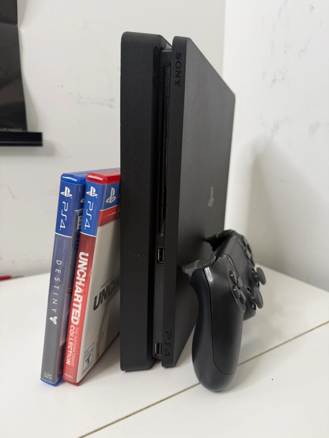 PlayStation 4 Slim 1Tb with Games - photo 3