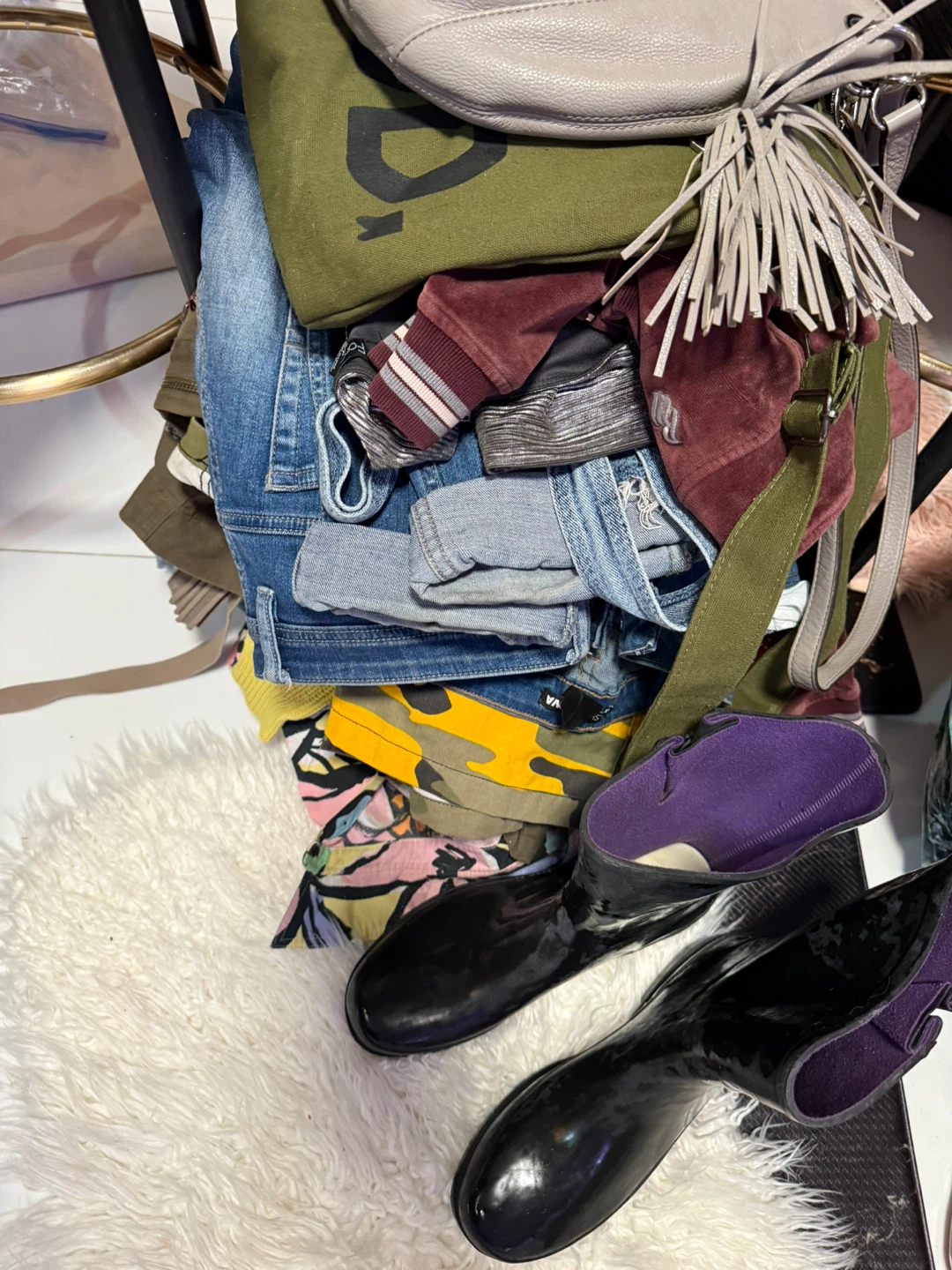 30 pieces Assorted Women's Clothing Bundle - photo 2