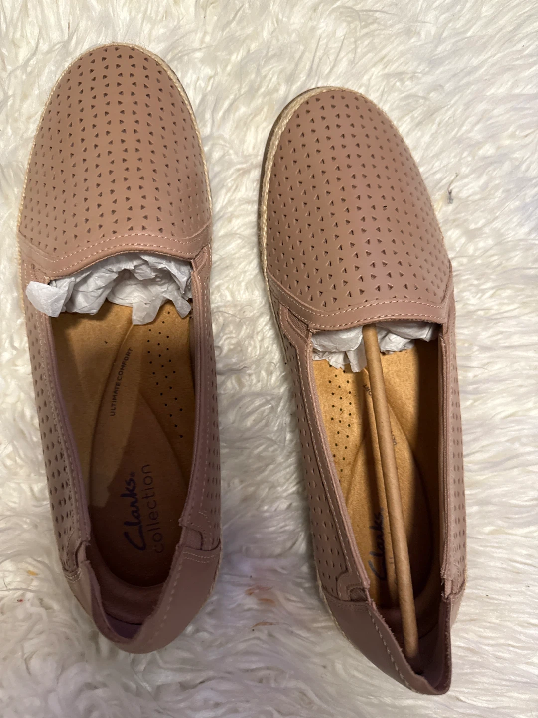 Clarks Collection Beige Leather Slip-On Shoes - US 11M