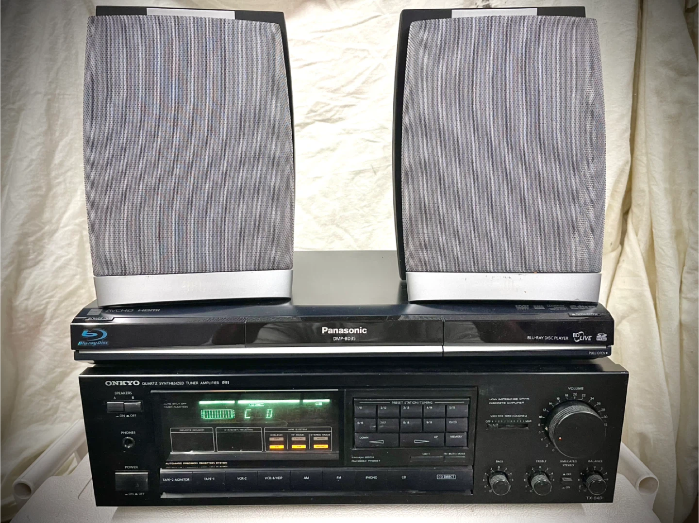 Onkyo Stereo System Setup Package with JBL Speakers