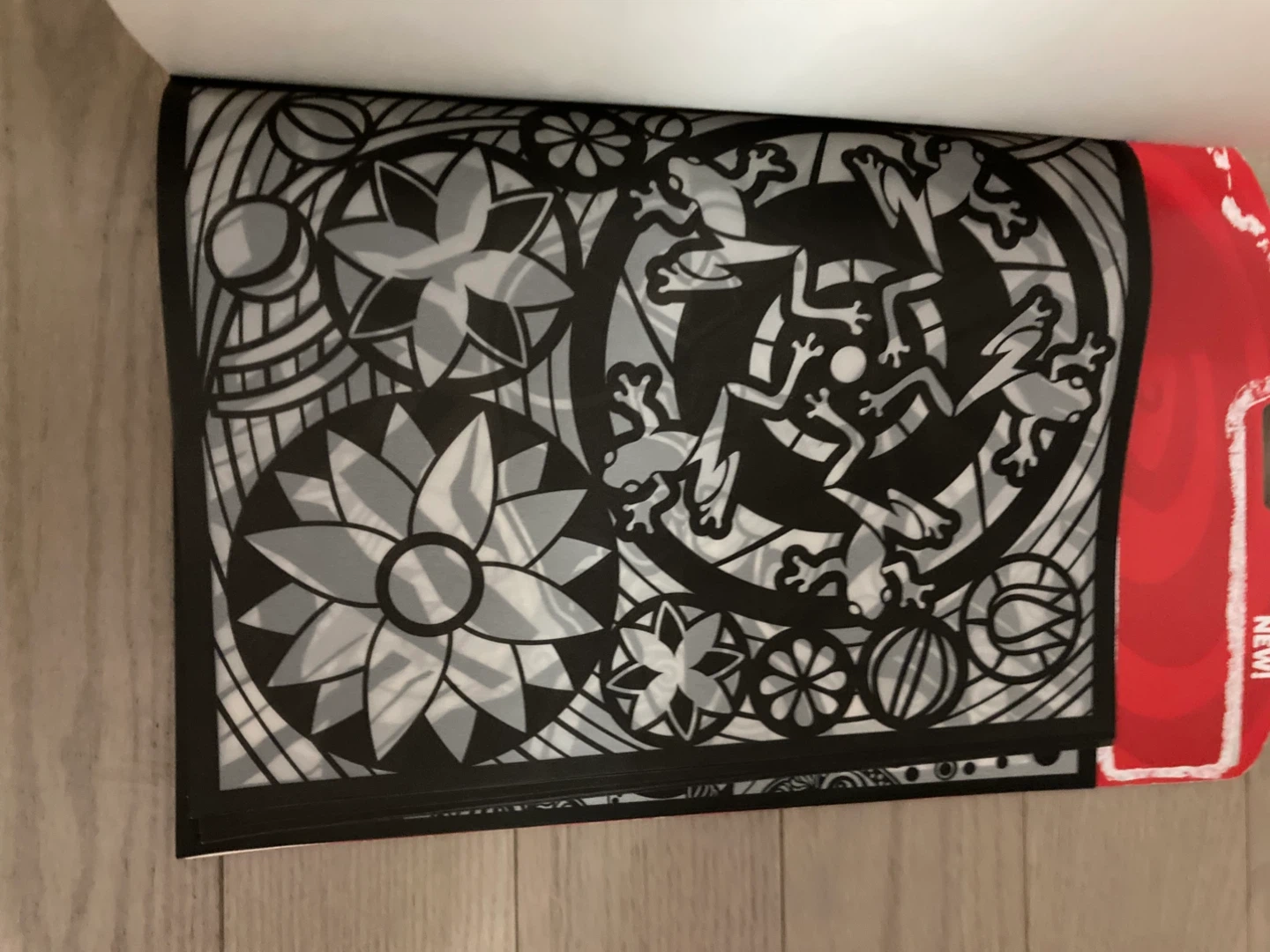 #gifting Zone Stained Glass Activity Book 📕 - photo 2