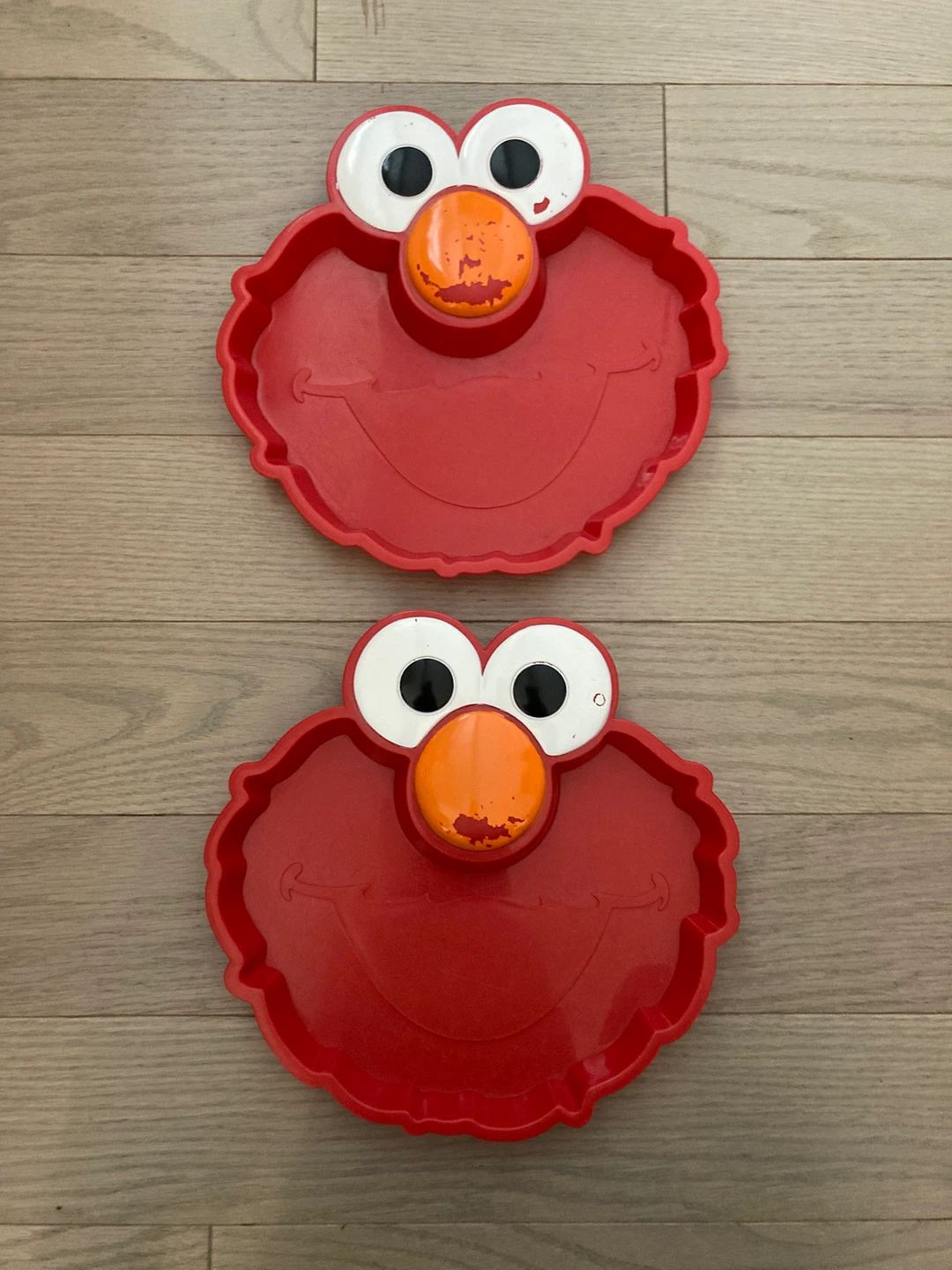 #gifting Elmo Plates - Set of 2