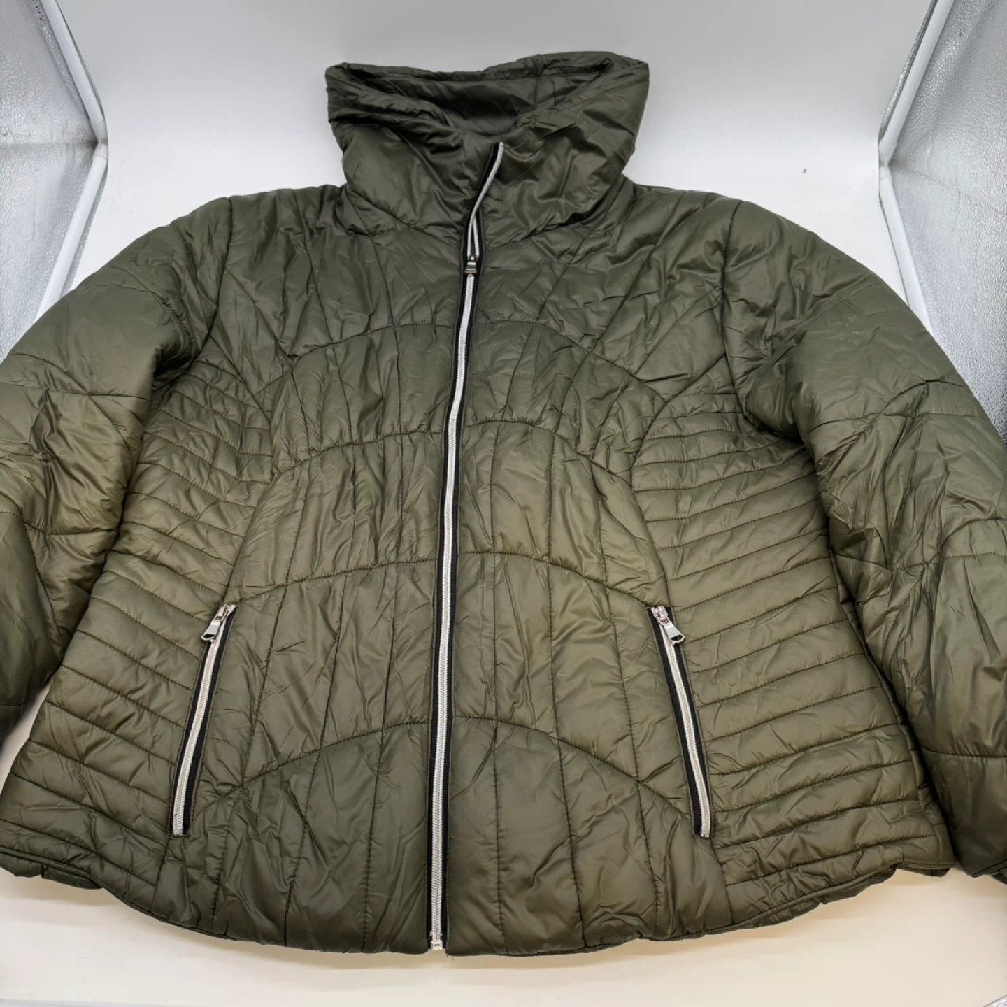 Celsius Women’s Green Puffer Jacket Hooded Lightweight 3XL - photo 3