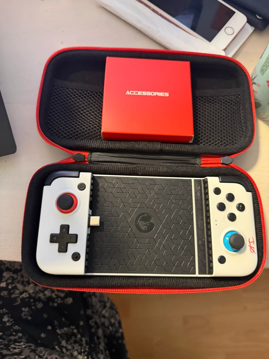GameSir X2 Mobile Gaming Controller with Case