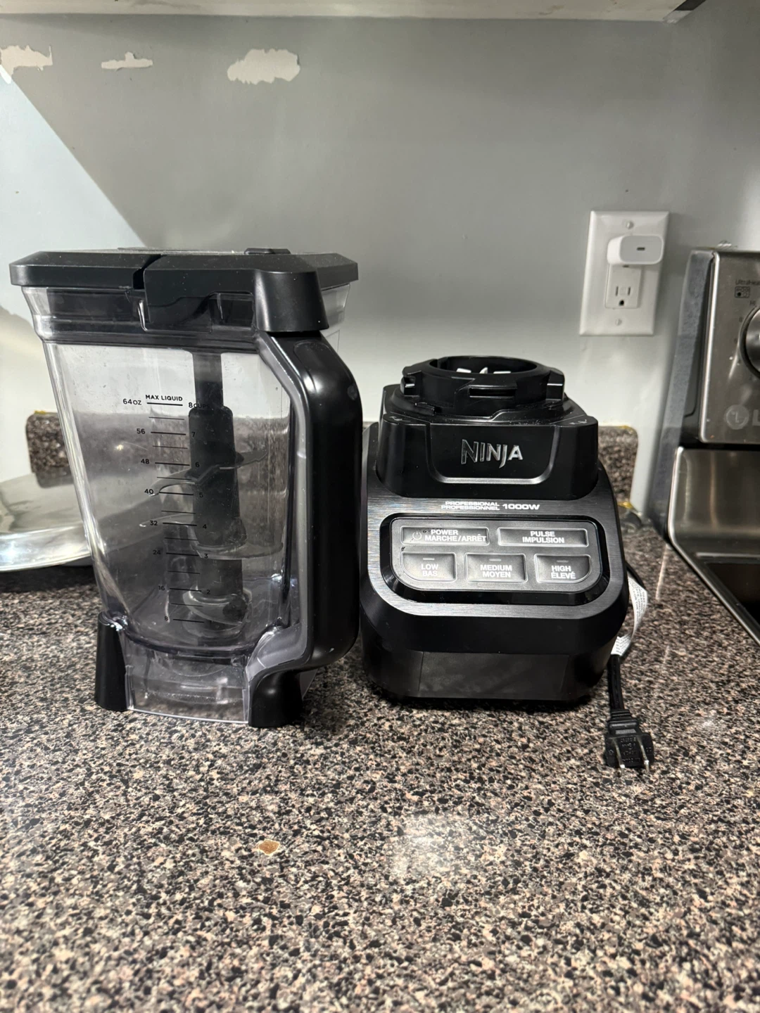 Ninja Professional 1000W Blender - photo 3