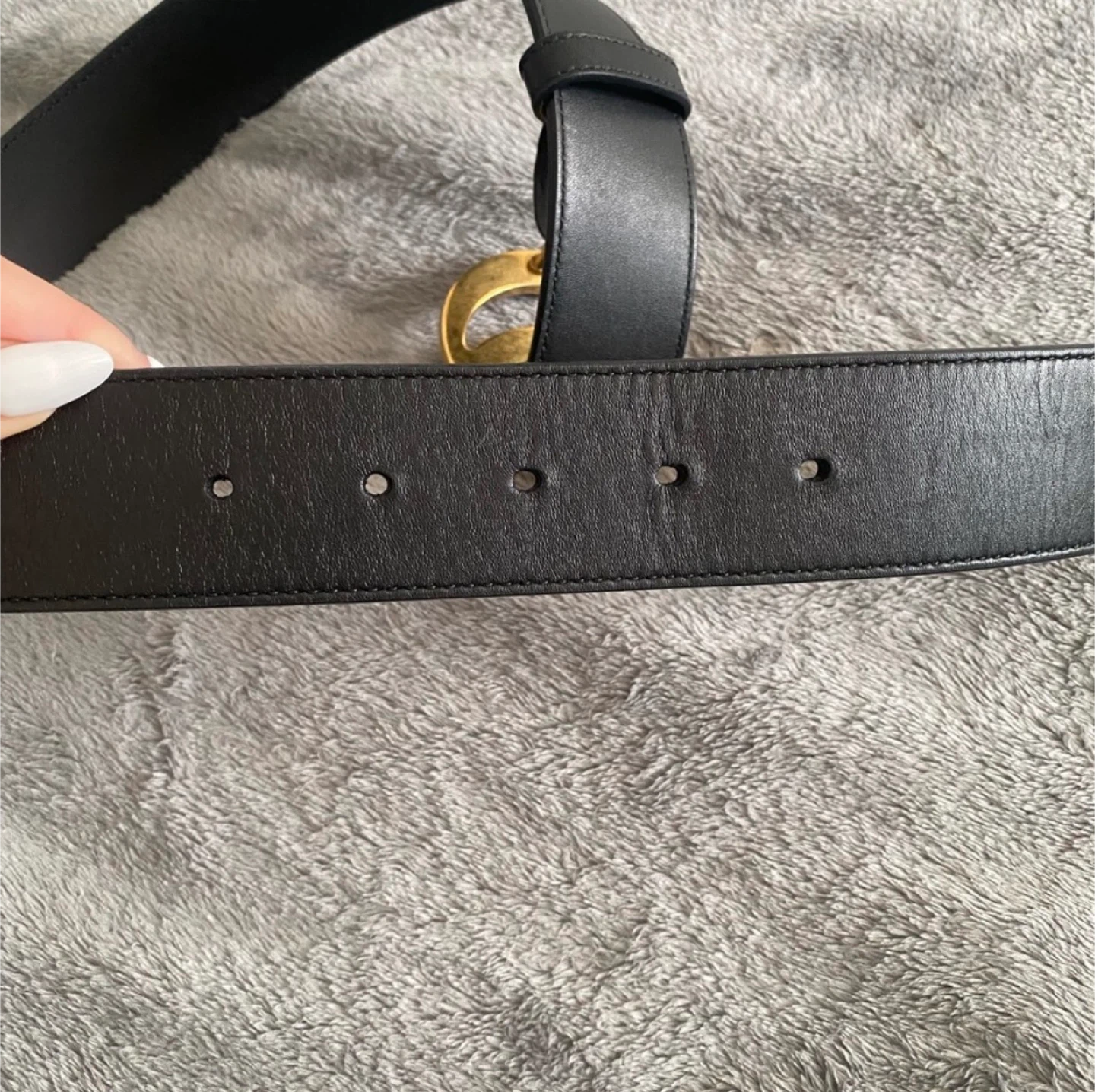 Gucci Black Leather Belt with Gold GG Buckle - photo 4