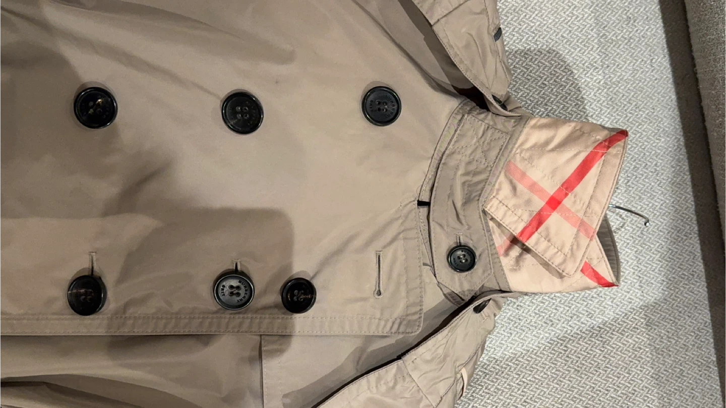 Burberry Trench Coat - Classic Style - photo 4