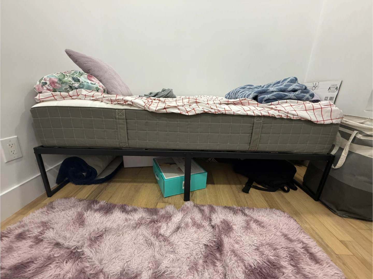 Twin Size Metal Bed Frame - photo 4