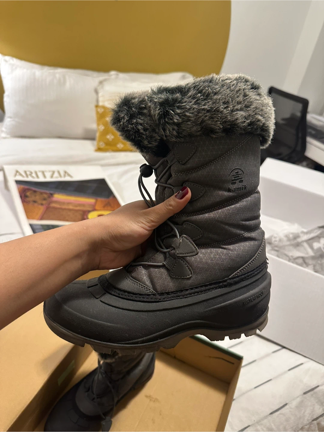 Brand new condition Women Winter Boots - Size 7 - photo 3