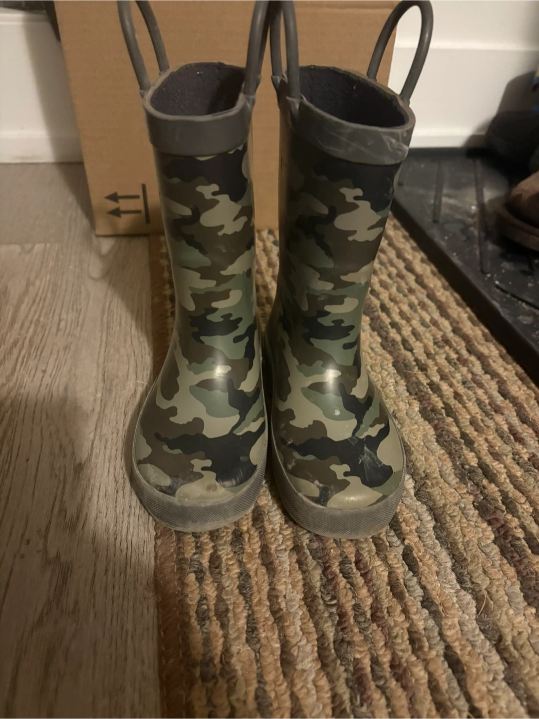 Size 7 Camo Rain Boots - photo 2