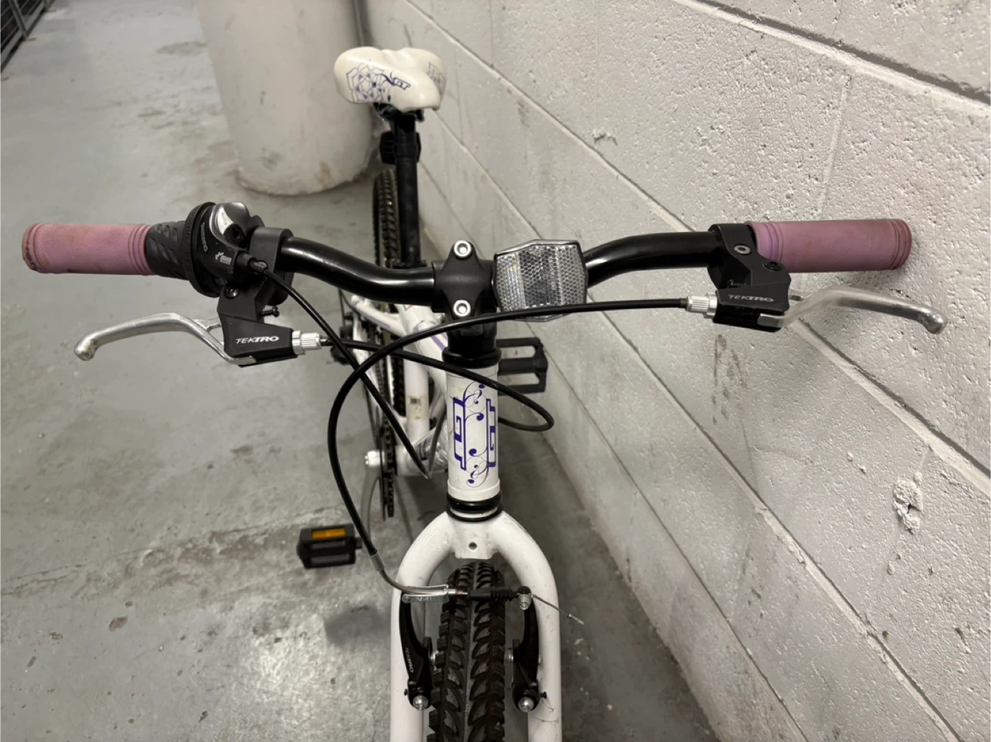 GT Laguna Kids Bike - White - photo 2