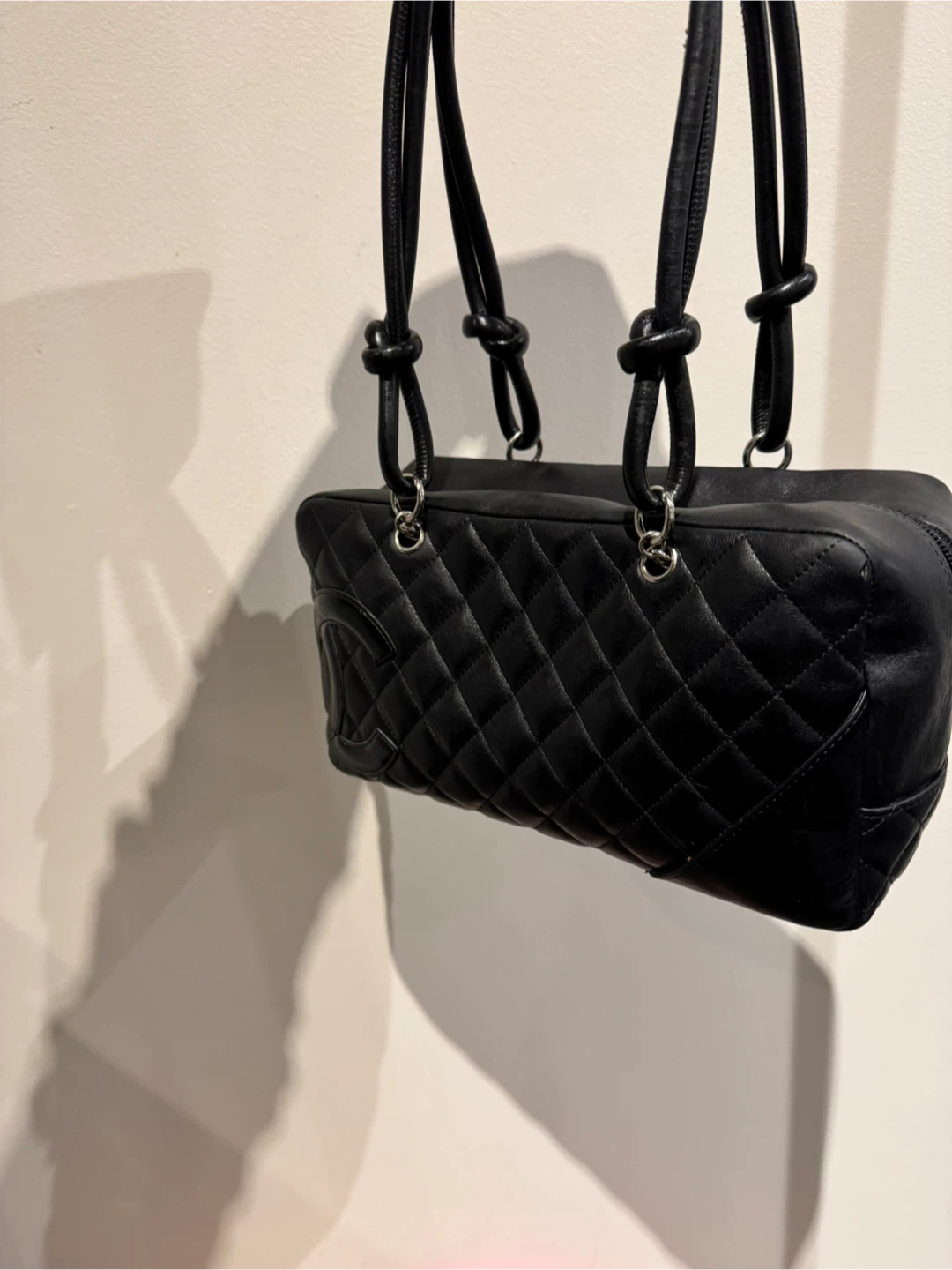 Chanel Black Quilted Leather Handbag - photo 2
