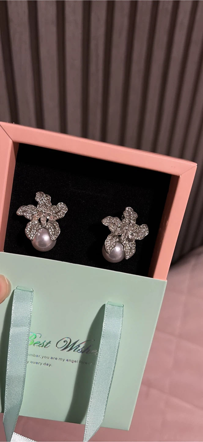 Flower Pearl Earrings - photo 2