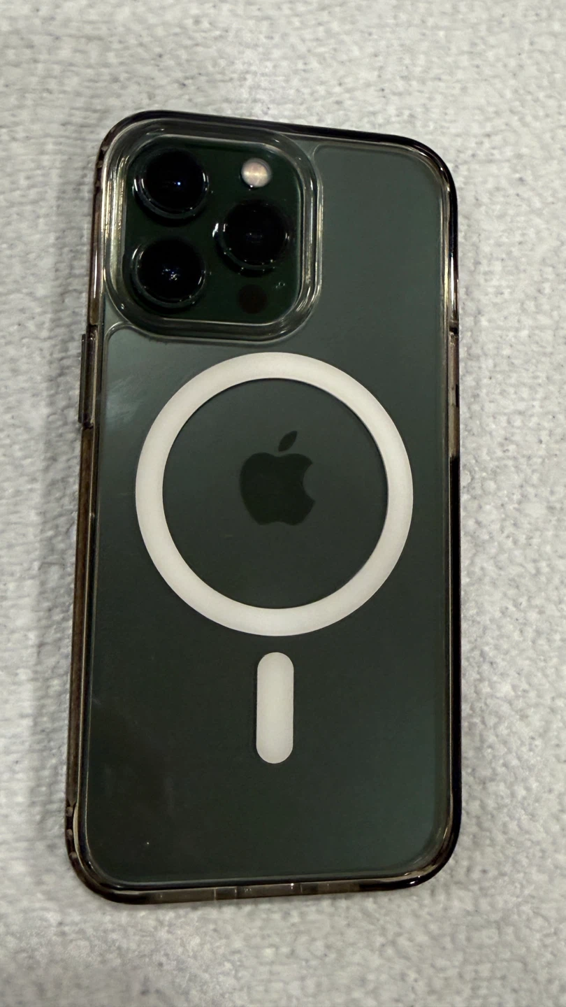 iPhone 13 Pro - photo 4