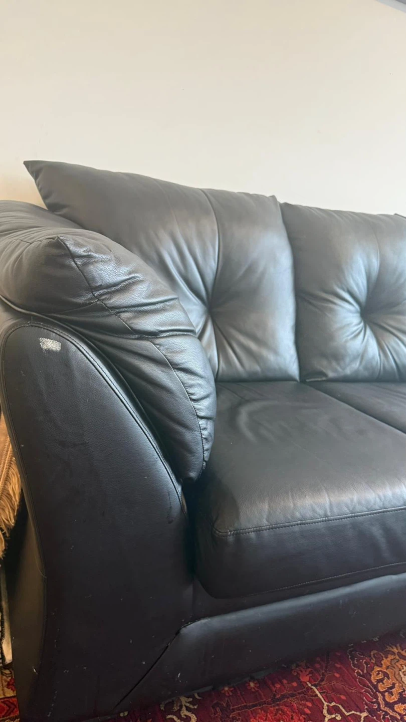 Black faux Leather Sofa - Gently Used ❤️ - photo 5