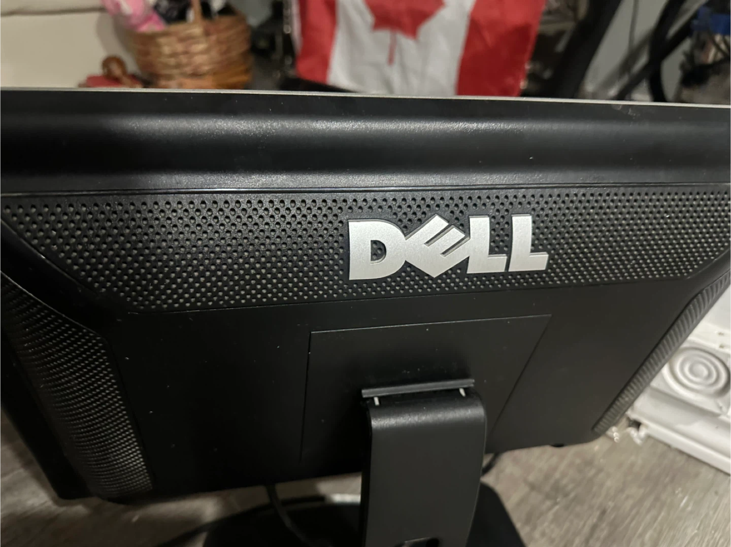 Dell Monitor - Computer Screen