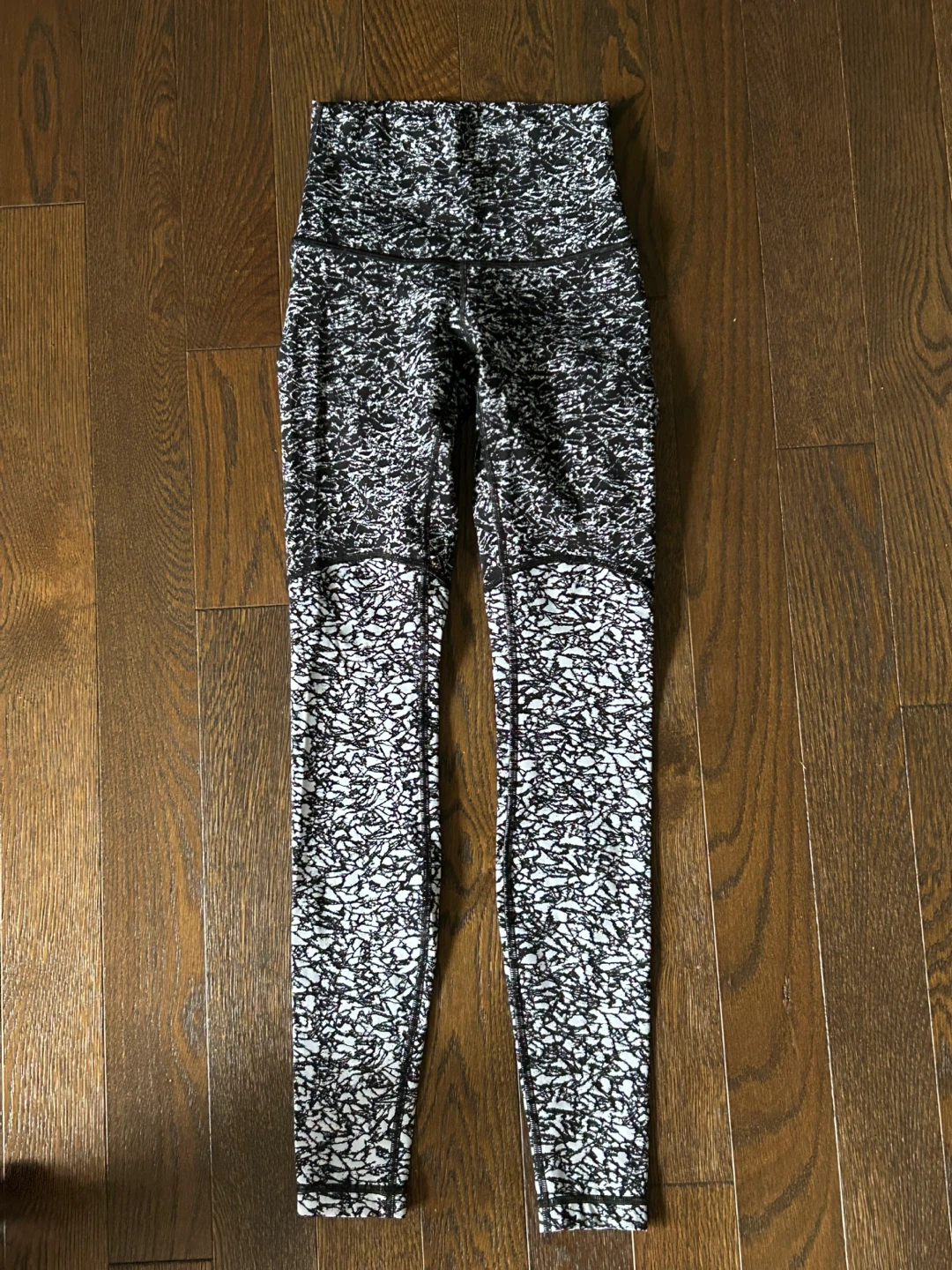 Lululemon Black & White Leggings