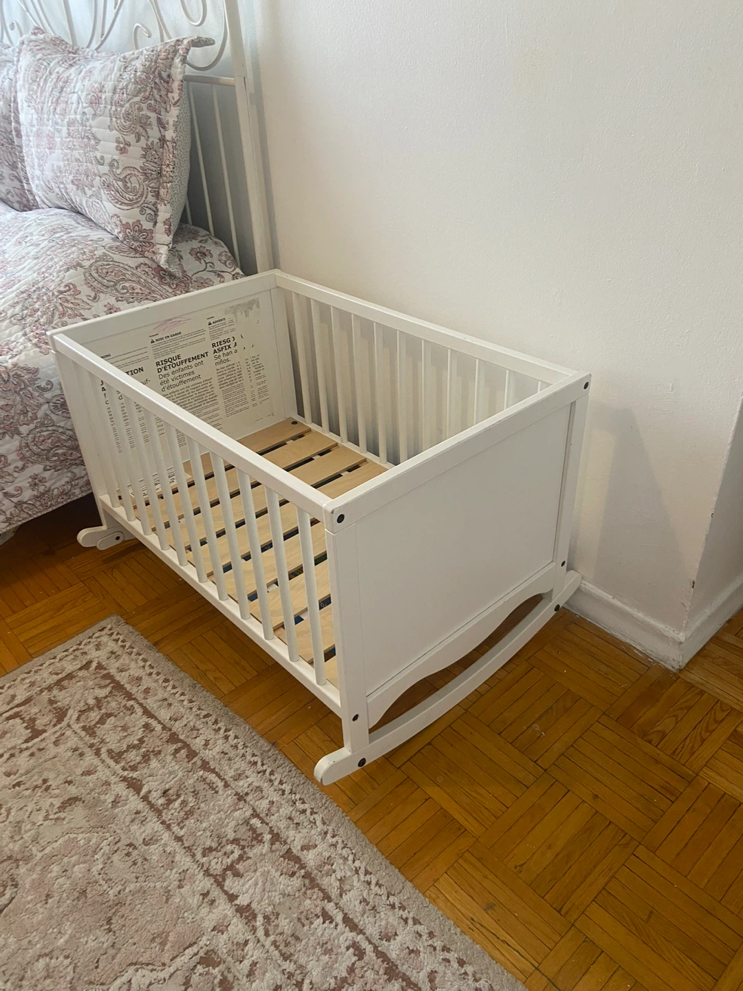 White Baby Crib - photo 2