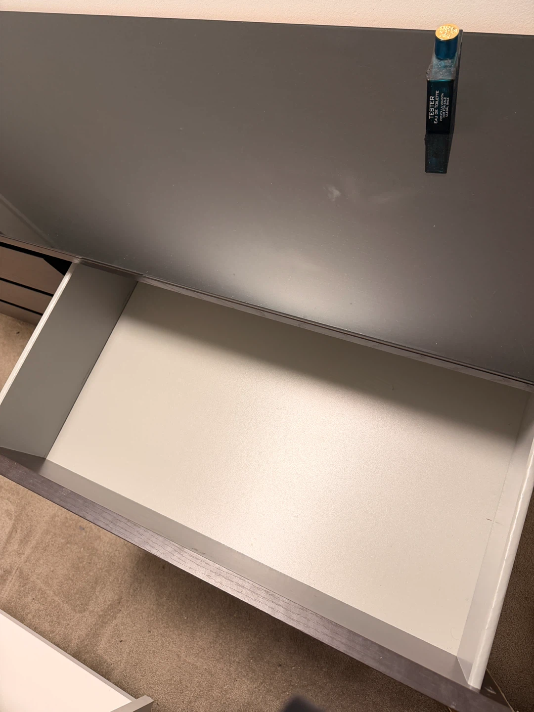 Black Dresser (1.5m x 49cm x 73cm) - photo 4
