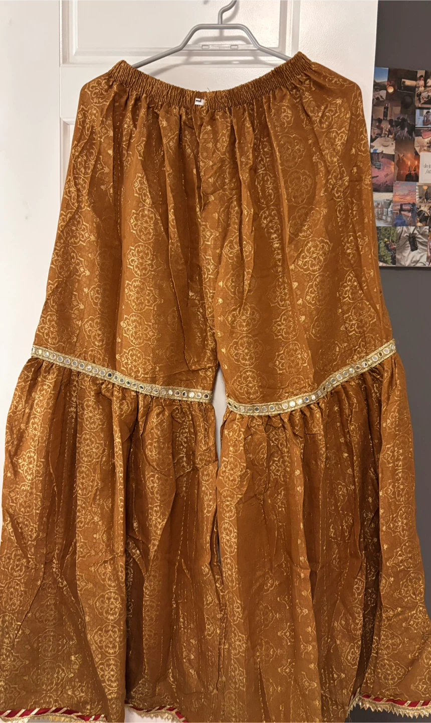 Zarqun Salwar Kameez Suit - Elegant Outfit - photo 2