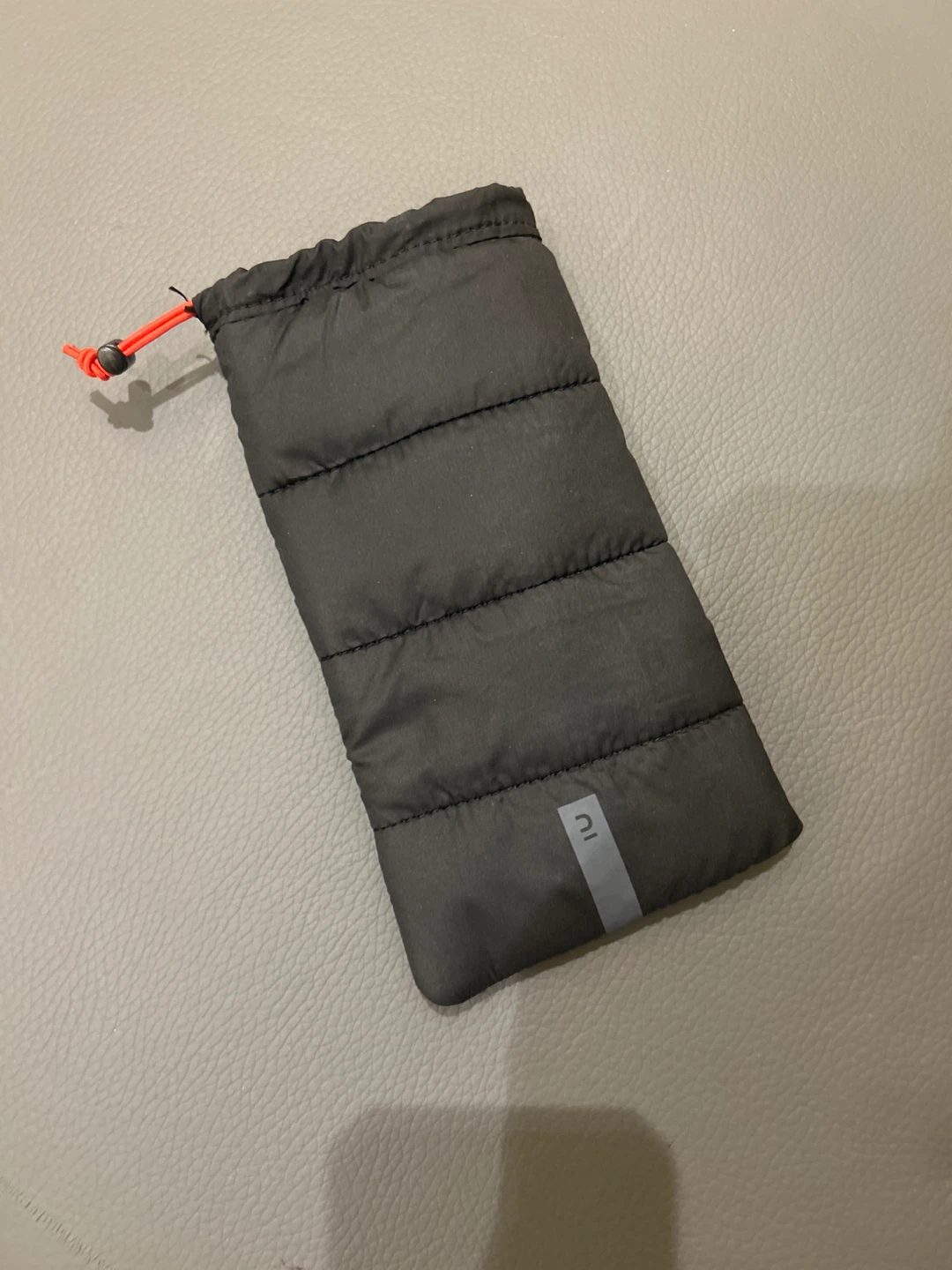 Insulated phone sleeve - photo 2