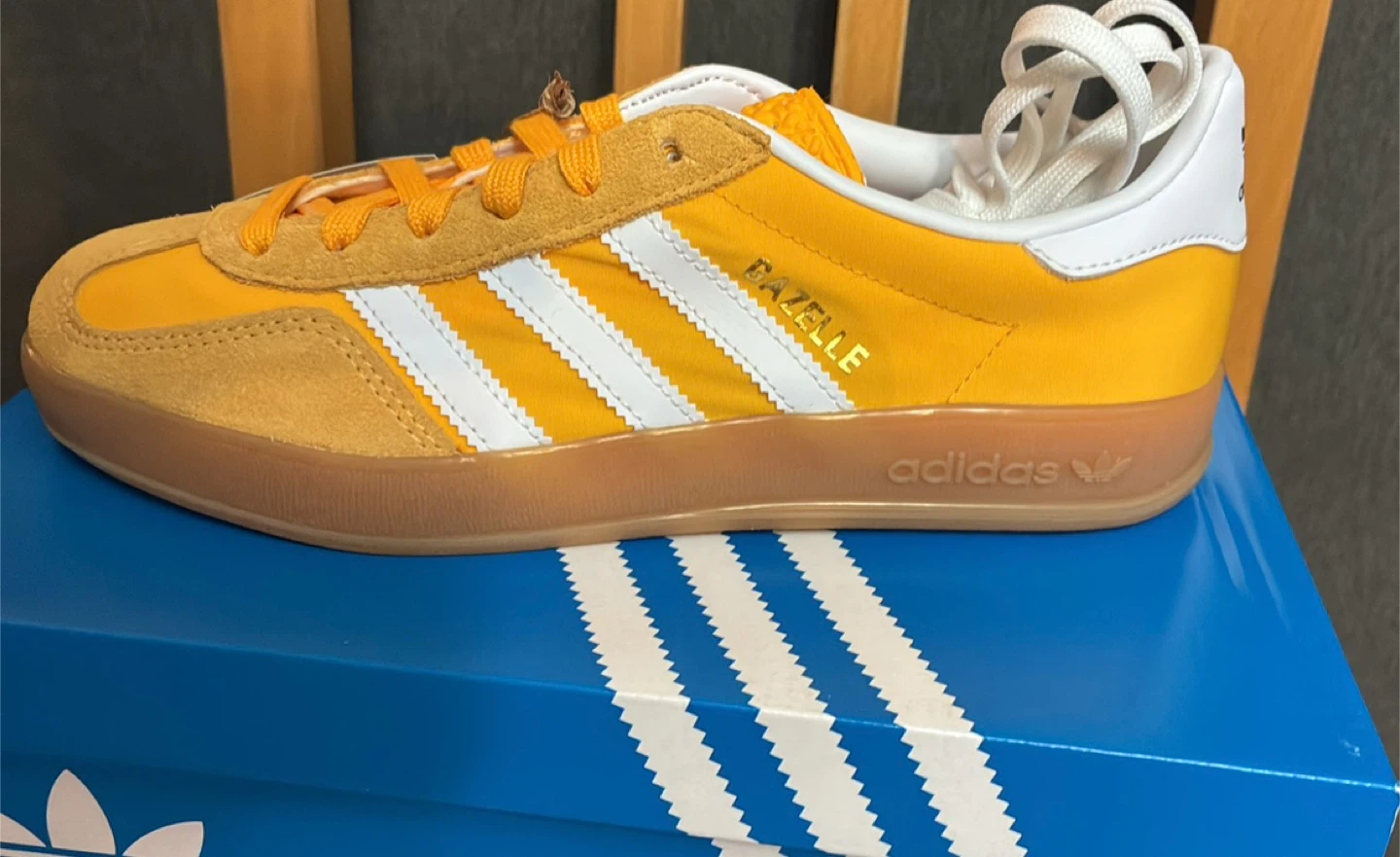 New Adidas Gazelle Indoor Shoes - Size 5.5 US - photo 2