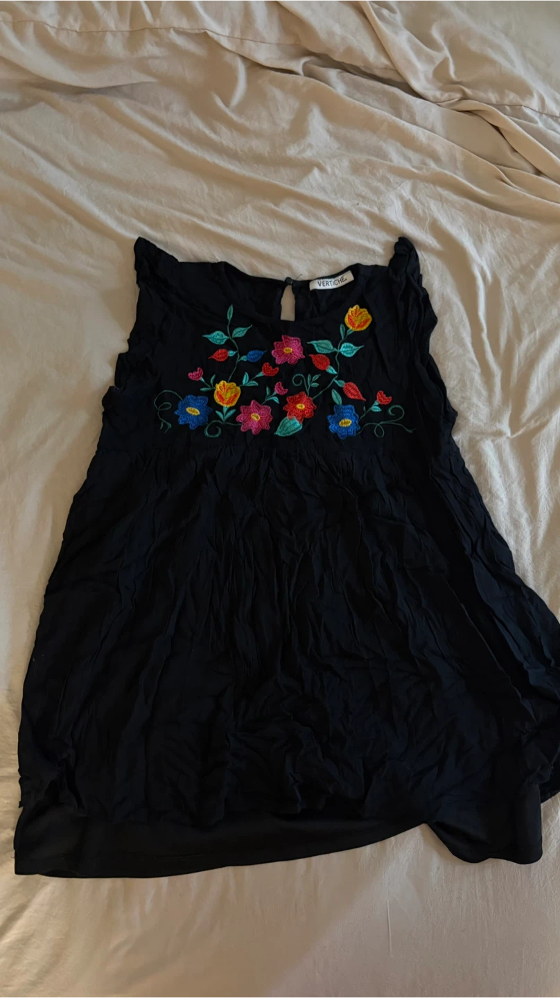Vertiche Black Embroidered Sleeveless Top