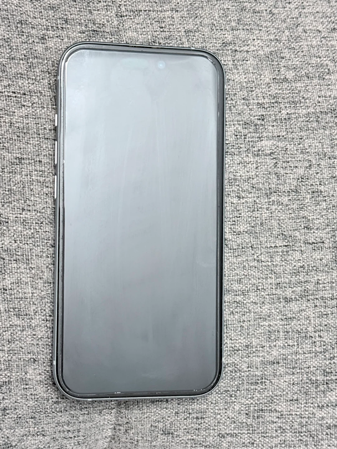 iPhone 15 128GB