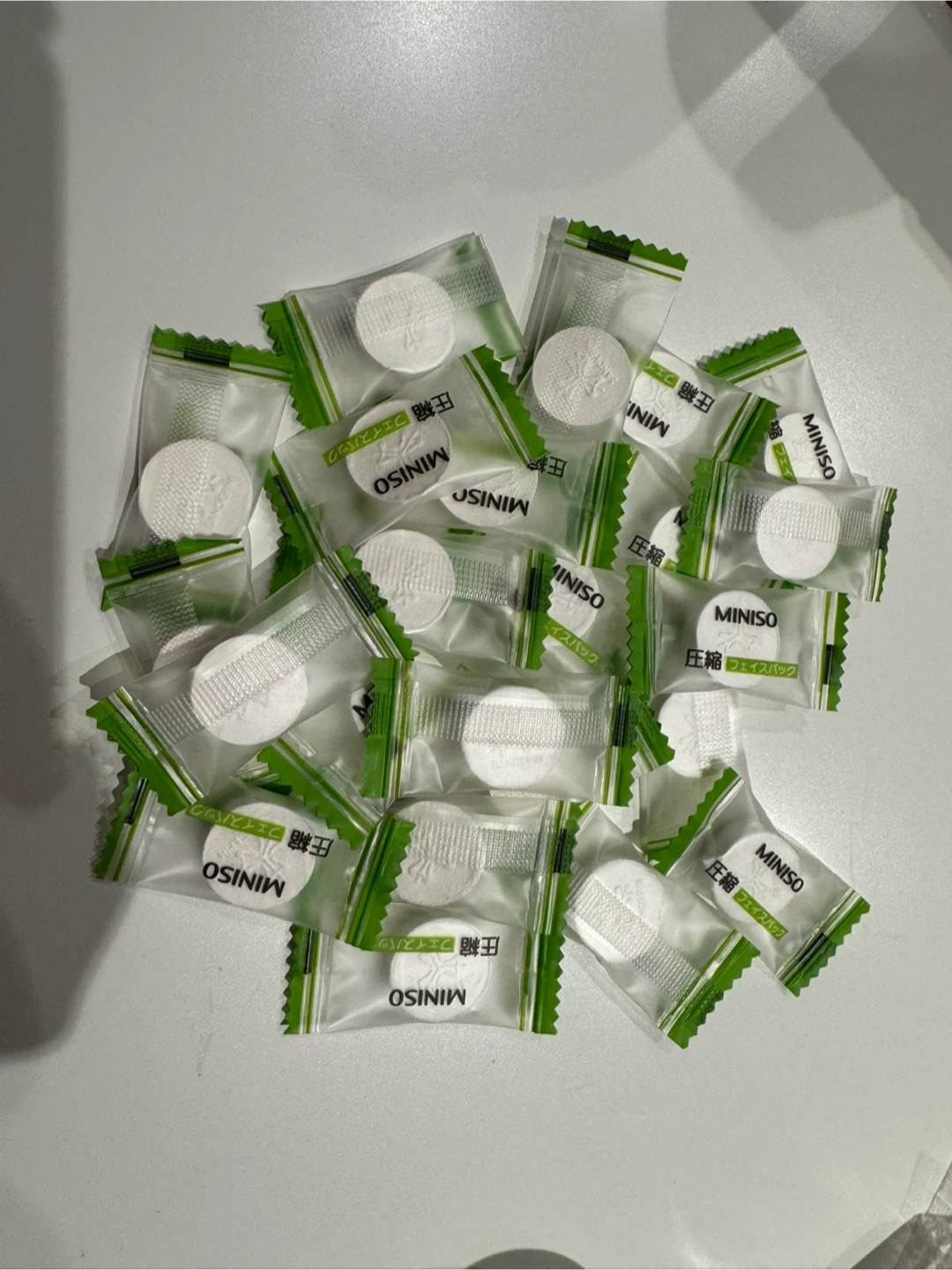 Compressed facial masks - 23 in total