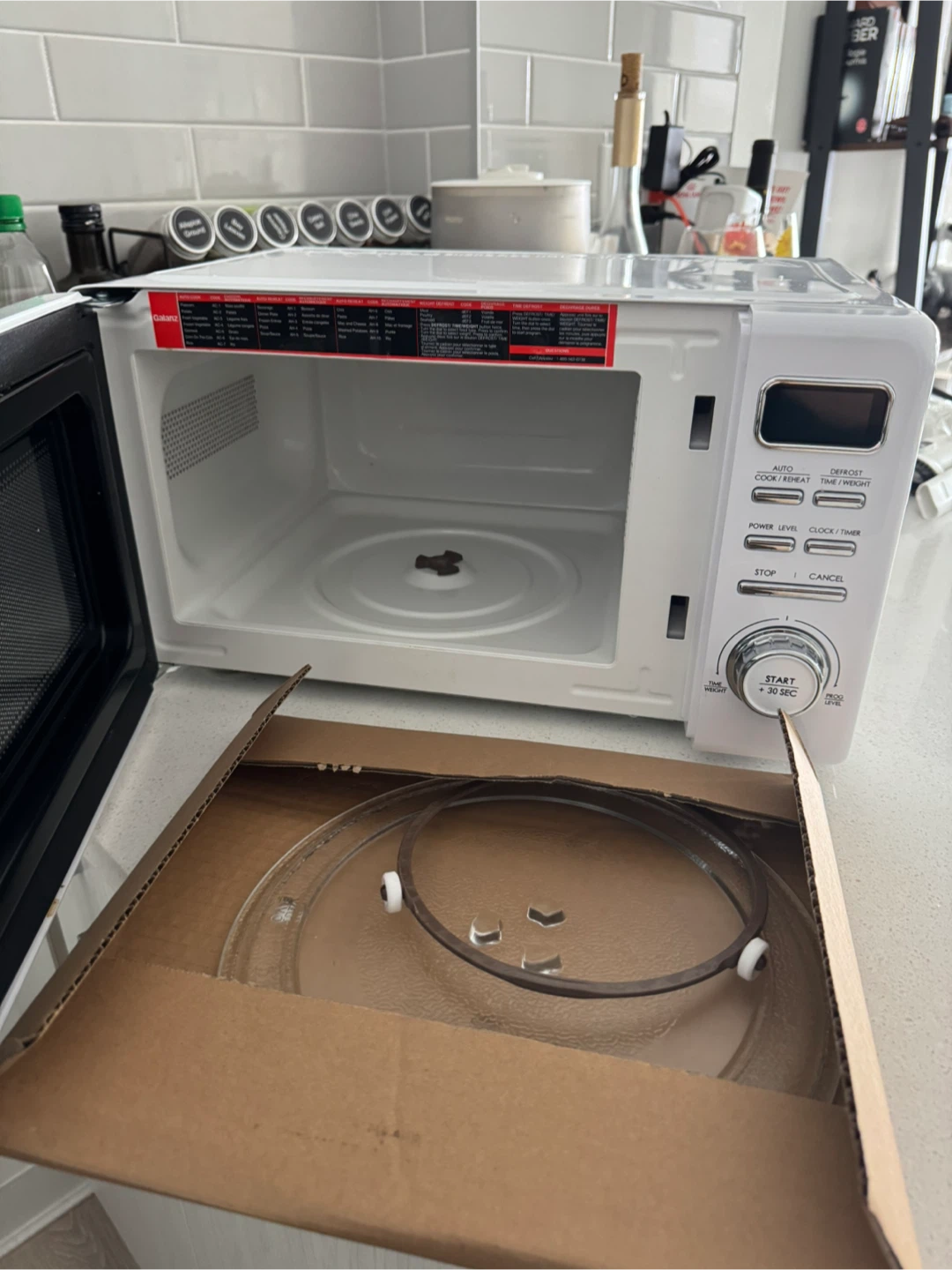 Galanz Retro Microwave Oven - White - photo 2