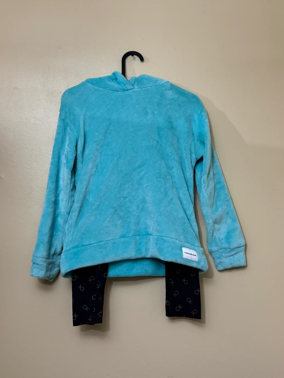 Calvin Klein 2PC Outfit Girls Large