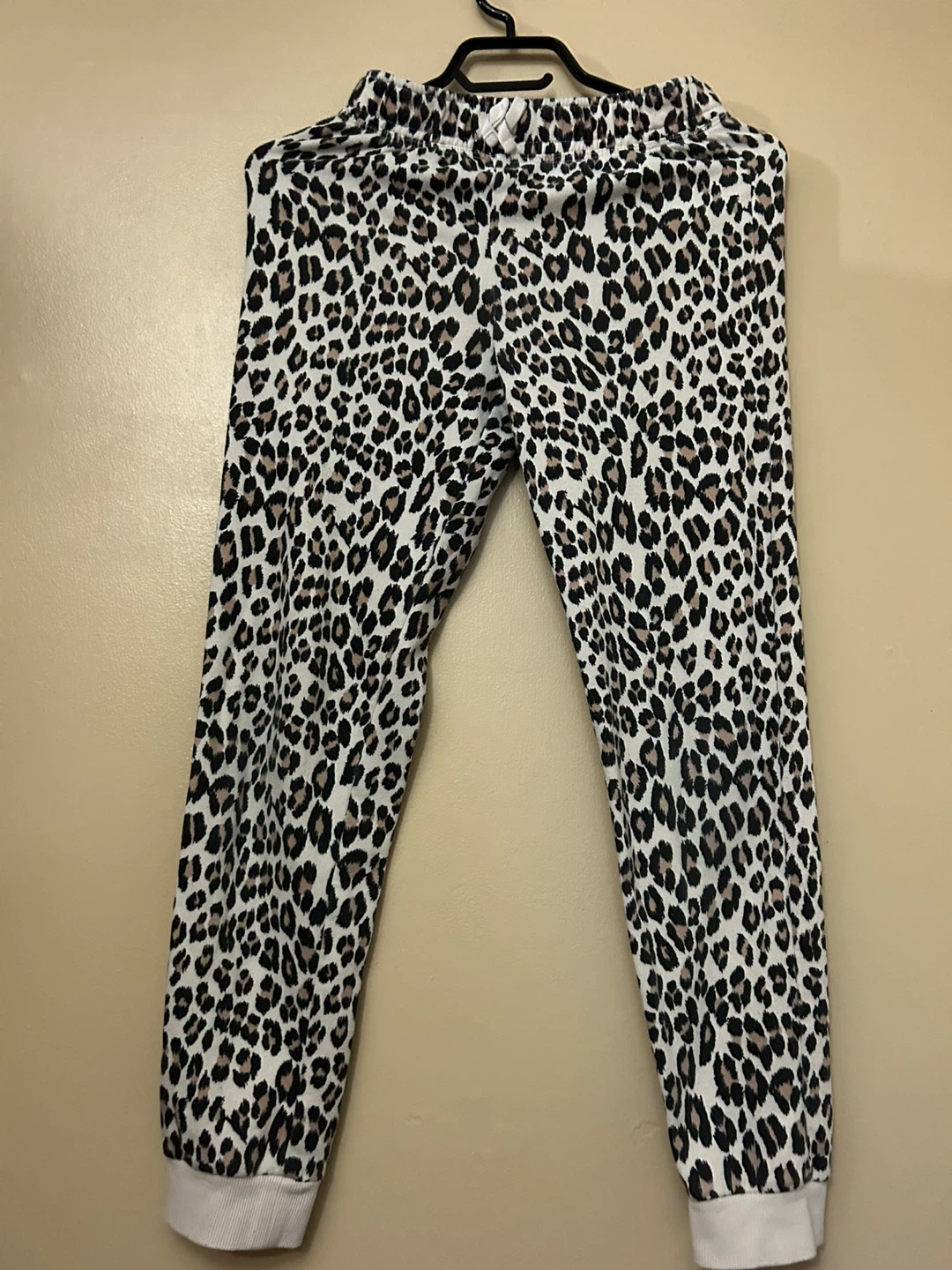 Girl’s Leopard Print Joggers size 10/12