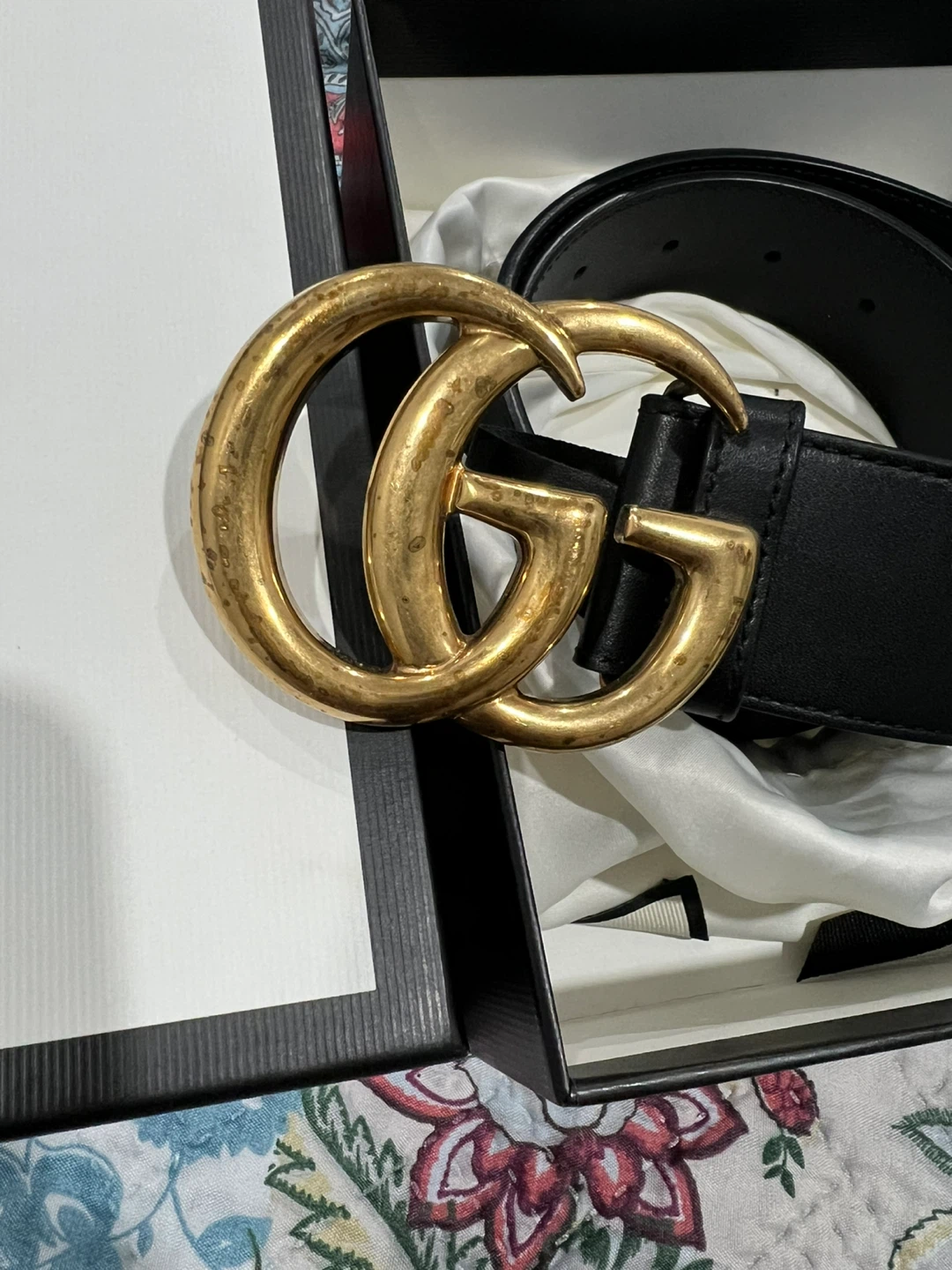 Gucci Black Leather Belt with Gold GG Buckle - photo 3