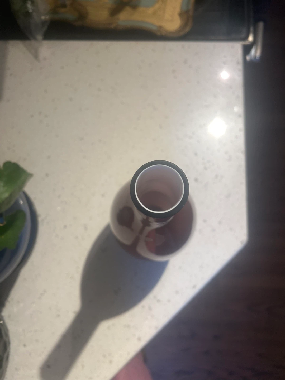 Beautiful Mauve Glass Vase - photo 3