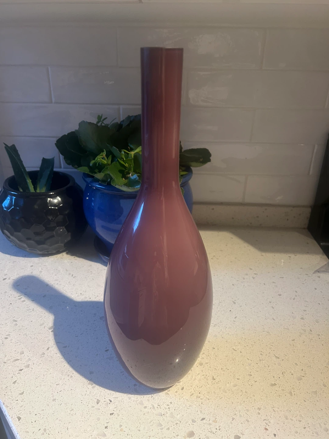 Beautiful Mauve Glass Vase - photo 2