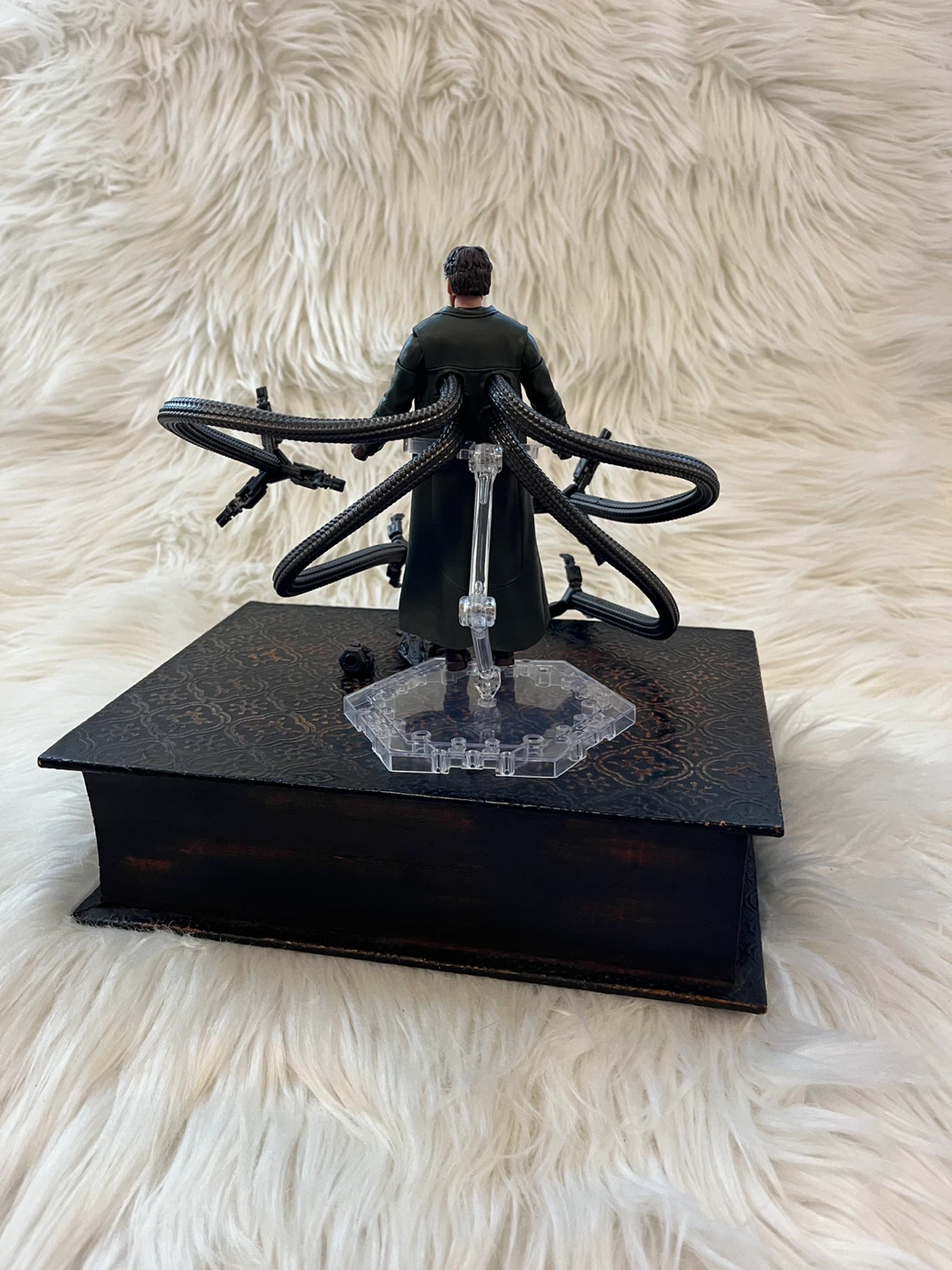 Marvel Legends Doctor Octopus Action Figure - photo 2